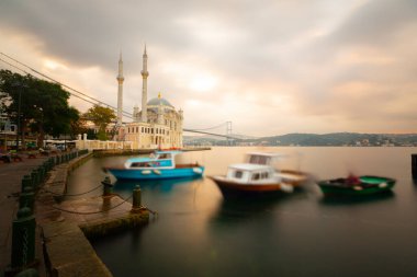Byk Mecidiye Camii (Türkçe: 