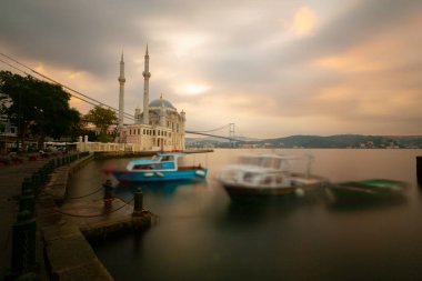 Byk Mecidiye Camii (Türkçe: 
