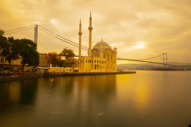 Byk Mecidiye Camii (Türkçe: 