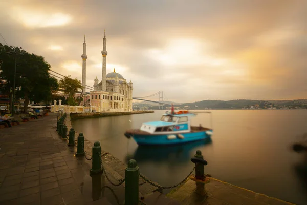 Mesquita Byk Mecidiye Mesquita Ortaky Como Conhecida Pelo Público Uma — Fotografia de Stock