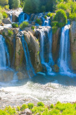 Muradiye Şelalesi, Muradiye ilçesinin Van ilindeki Bendimahi Irmağı üzerinde yer alan şelaledir..
