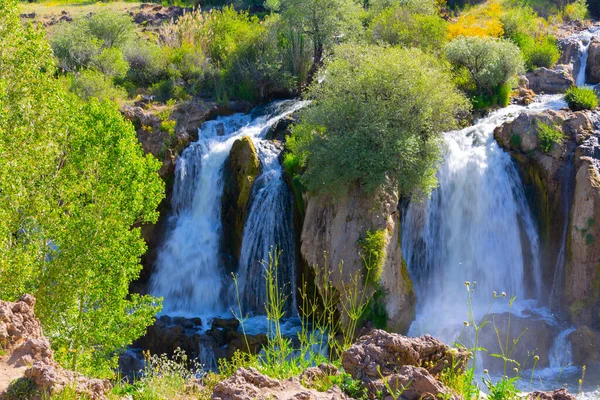 Muradiye Waterfall Est Cascade Sur Ruisseau Bendimahi Dans Province Van — Photo