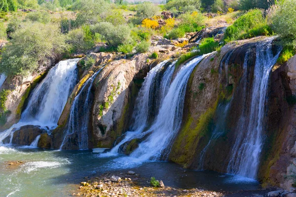 Muradiye Waterfall Est Cascade Sur Ruisseau Bendimahi Dans Province Van — Photo