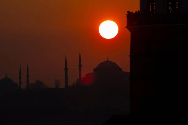 Sílhuetas Mesquita Istambul Pôr Sol — Fotografia de Stock