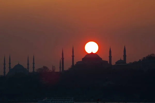 Silhouettes Coucher Soleil Mosquée Istanbul — Photo