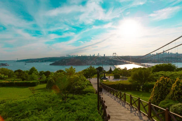 Istanbul Bosporus Brug Landschap Het Verkeer Zwaar — Stockfoto