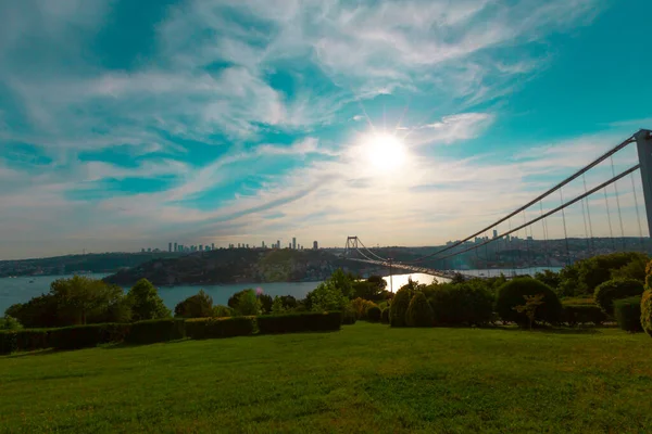 Istanbul Bosphorus Bridge Scenery Provoz Hustý — Stock fotografie