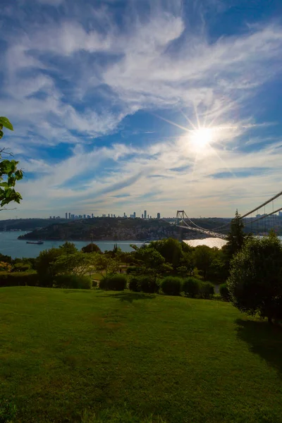 Istanbul Bosphorus Bridge Scenery Provoz Hustý — Stock fotografie