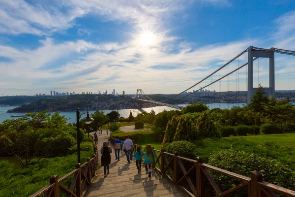 Istanbul Bosporus Brug Landschap Het Verkeer Zwaar — Stockfoto