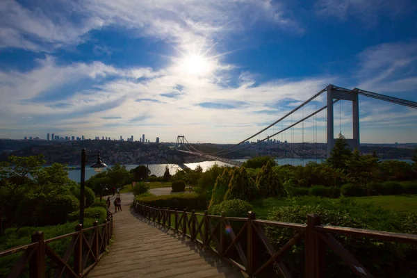 Istanbuler Bosporus Brücke Und Landschaft Viel Verkehr — Stockfoto