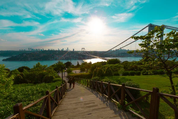 Istanbuler Bosporus Brücke Und Landschaft Viel Verkehr — Stockfoto