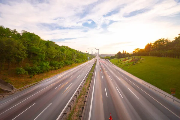 15 Temmuz Şehitler Köprüsü ve Peyzaj, trafik yoğun