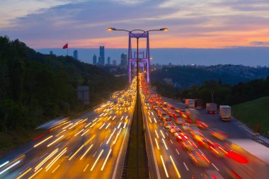 15 Temmuz Şehitler Köprüsü ve Peyzaj, trafik yoğun