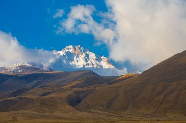 Sultan Bataklığı Koruma Alanı, Kayseri 'nin Merkez Anadolu Bölgesi' nde Develi ve Yeilhisar ilçelerinin sınırları içindedir..