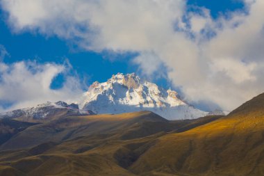 Sultan Bataklığı Koruma Alanı, Kayseri 'nin Merkez Anadolu Bölgesi' nde Develi ve Yeilhisar ilçelerinin sınırları içindedir..