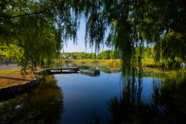 Sultan Bataklığı Koruma Alanı, Kayseri 'nin Merkez Anadolu Bölgesi' nde Develi ve Yeilhisar ilçelerinin sınırları içindedir..
