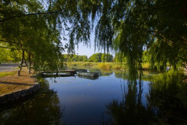 Sultan Bataklığı Koruma Alanı, Kayseri 'nin Merkez Anadolu Bölgesi' nde Develi ve Yeilhisar ilçelerinin sınırları içindedir..