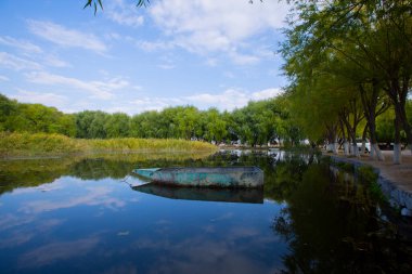 Sultan Bataklığı Koruma Alanı, Kayseri 'nin Merkez Anadolu Bölgesi' nde Develi ve Yeilhisar ilçelerinin sınırları içindedir..