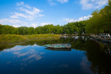 Sultan Bataklığı Koruma Alanı, Kayseri 'nin Merkez Anadolu Bölgesi' nde Develi ve Yeilhisar ilçelerinin sınırları içindedir..