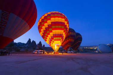 Kapadokya 'daki en popüler etkinliklerden biri sıcak hava balonlu Kapadokya' dır..