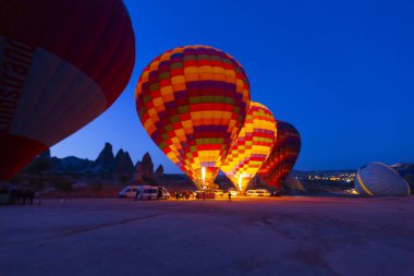 Kapadokya 'daki en popüler etkinliklerden biri sıcak hava balonlu Kapadokya' dır..