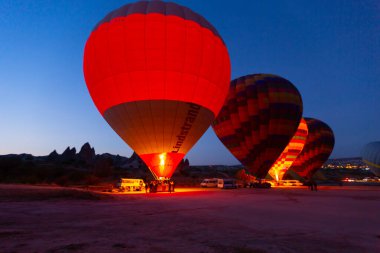 Kapadokya 'daki en popüler etkinliklerden biri sıcak hava balonlu Kapadokya' dır..