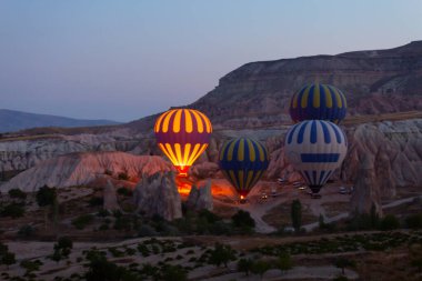 Kapadokya 'daki en popüler etkinliklerden biri sıcak hava balonlu Kapadokya' dır..