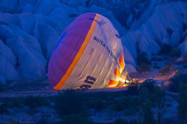 Kapadokya 'daki en popüler etkinliklerden biri sıcak hava balonlu Kapadokya' dır..