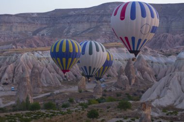 Kapadokya 'daki en popüler etkinliklerden biri sıcak hava balonlu Kapadokya' dır..
