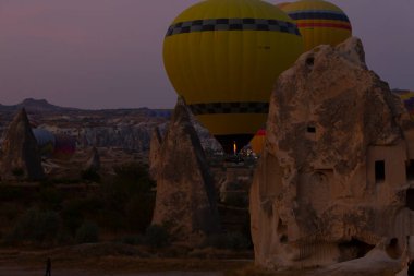 Kapadokya 'daki en popüler etkinliklerden biri sıcak hava balonlu Kapadokya' dır..