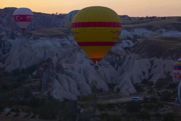 Una Las Actividades Más Populares Capadocia Capadocia Con Globos Aire — Foto de Stock