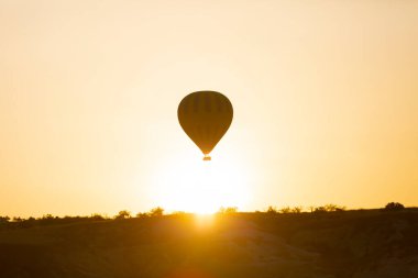 Kapadokya 'daki en popüler etkinliklerden biri sıcak hava balonlu Kapadokya' dır..