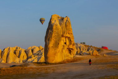 Kapadokya 'daki en popüler etkinliklerden biri sıcak hava balonlu Kapadokya' dır..