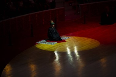 Mevleviism, Mevlana Celaleddin Rumi 'nin ölümünden sonra onun görüşlerine ve Sufi düşüncelerine dayanarak 13. yüzyılda yaşamış bir mezhep..