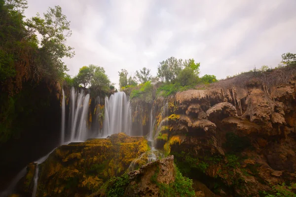 Liegt Fluss Goksu Konya Hadim Ist Bekannt Als Yerkpr Wasserfall — Stockfoto