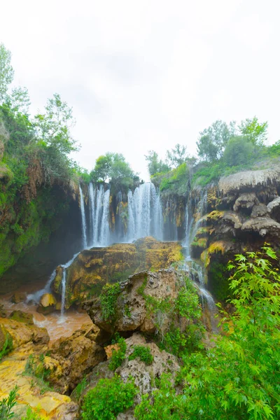 Liegt Fluss Goksu Konya Hadim Ist Bekannt Als Yerkpr Wasserfall — Stockfoto