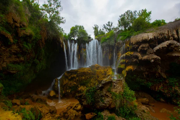 Liegt Fluss Goksu Konya Hadim Ist Bekannt Als Yerkpr Wasserfall — Stockfoto
