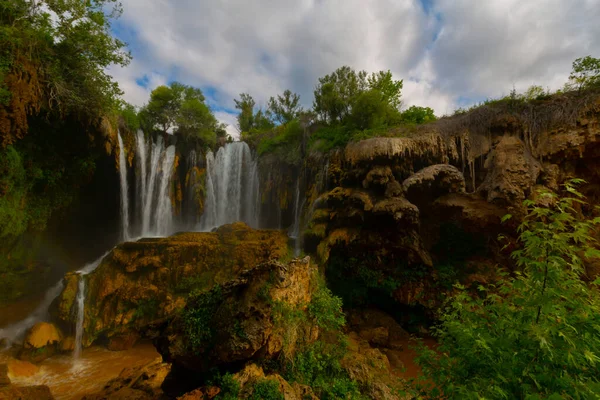 Liegt Fluss Goksu Konya Hadim Ist Bekannt Als Yerkopru Wasserfall — Stockfoto