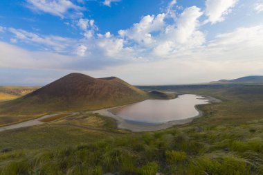 Meke Maar Gölü, Konya 'nın Karapnar ilçesinde, volkanik gaz patlaması sonucu oluşmuş bir maar şeklindeki adacıkları bulunan bir göldür..