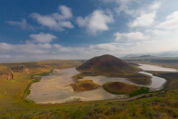 Meke Maar Lake Jezero Okrese Karapnar Konye Ostrůvky Uprostřed Který — Stock fotografie