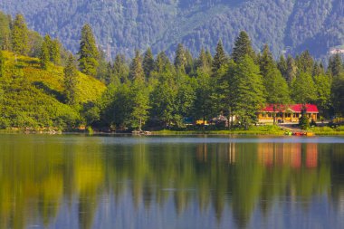 Borcka Karagl Doğa Parkı, Artvin 'in en önemli turizm merkezlerinden biri.