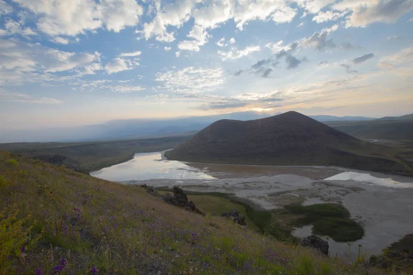 Der Karapnar Meke Kratersee Liegt Südöstlich Von Karapnar Ist Ein — Stockfoto