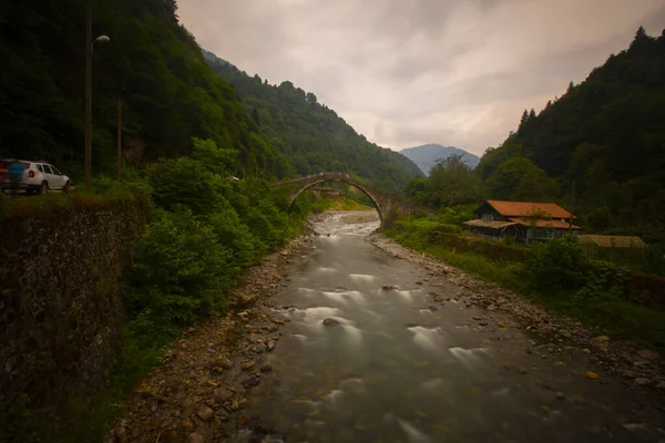 Most Senyuva Obloukový Most Který Nachází Okrese Amlhemin Rize Most — Stock fotografie