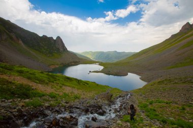 Avusor veya Avusr, Rize 'nin Amlhemin ilçesine bağlı bir platodur. 2700 metre yükseklikte ve 300 civarında ev var..