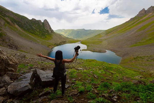 Avusor veya Avusr, Rize 'nin Amlhemin ilçesine bağlı bir platodur. 2700 metre yükseklikte ve 300 civarında ev var..