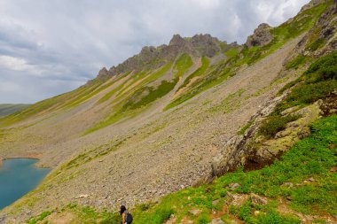 Avusor veya Avusr, Rize 'nin Amlhemin ilçesine bağlı bir platodur. 2700 metre yükseklikte ve 300 civarında ev var..