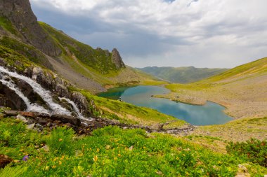 Avusor veya Avusr, Rize 'nin Amlhemin ilçesine bağlı bir platodur. 2700 metre yükseklikte ve 300 civarında ev var..