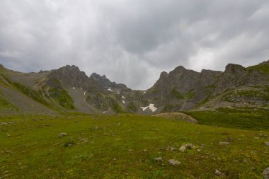 Avusor veya Avusr, Rize 'nin Amlhemin ilçesine bağlı bir platodur. 2700 metre yükseklikte ve 300 civarında ev var..