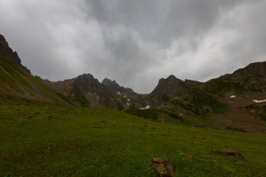 Avusor veya Avusr, Rize 'nin Amlhemin ilçesine bağlı bir platodur. 2700 metre yükseklikte ve 300 civarında ev var..
