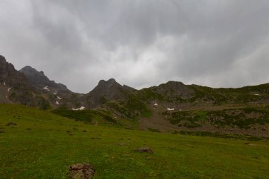 Avusor veya Avusr, Rize 'nin Amlhemin ilçesine bağlı bir platodur. 2700 metre yükseklikte ve 300 civarında ev var..